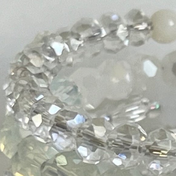 NEIMAN MARCUS Bracelet Wrap Sparkling Faceted Beaded - Picture 2 of 6